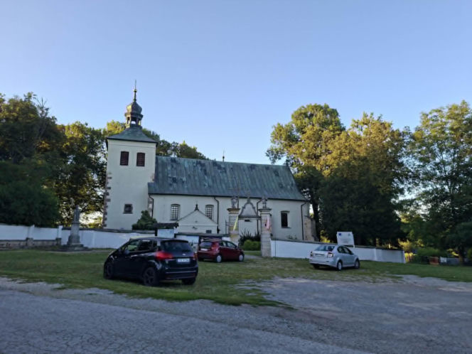 Momina. Wieś w woj. świętokrzyskim