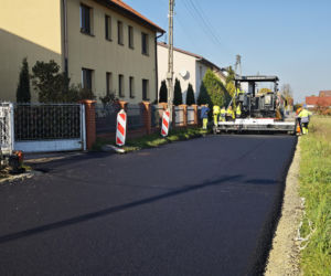 Zaorana ulica w Gliwicach - Ostropie ponownie została wylana asfaltem