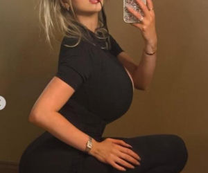 Mikayla Demaiter - najpiękniejsza bramkarka świata