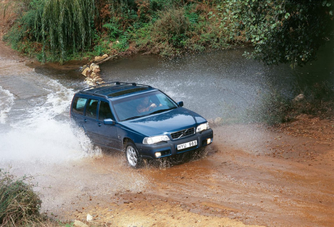 Volvo zapowiada V90 Cross Country!