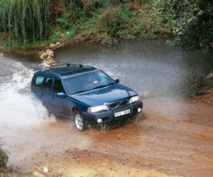 Volvo zapowiada V90 Cross Country!