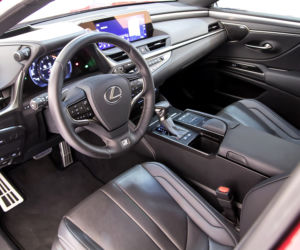 Lexus ES 300h F Sport