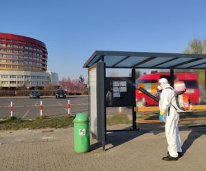 Kalisz walczy z koronawirusem! Trwa dezynfekcja miasta! [ZDJĘCIA] 