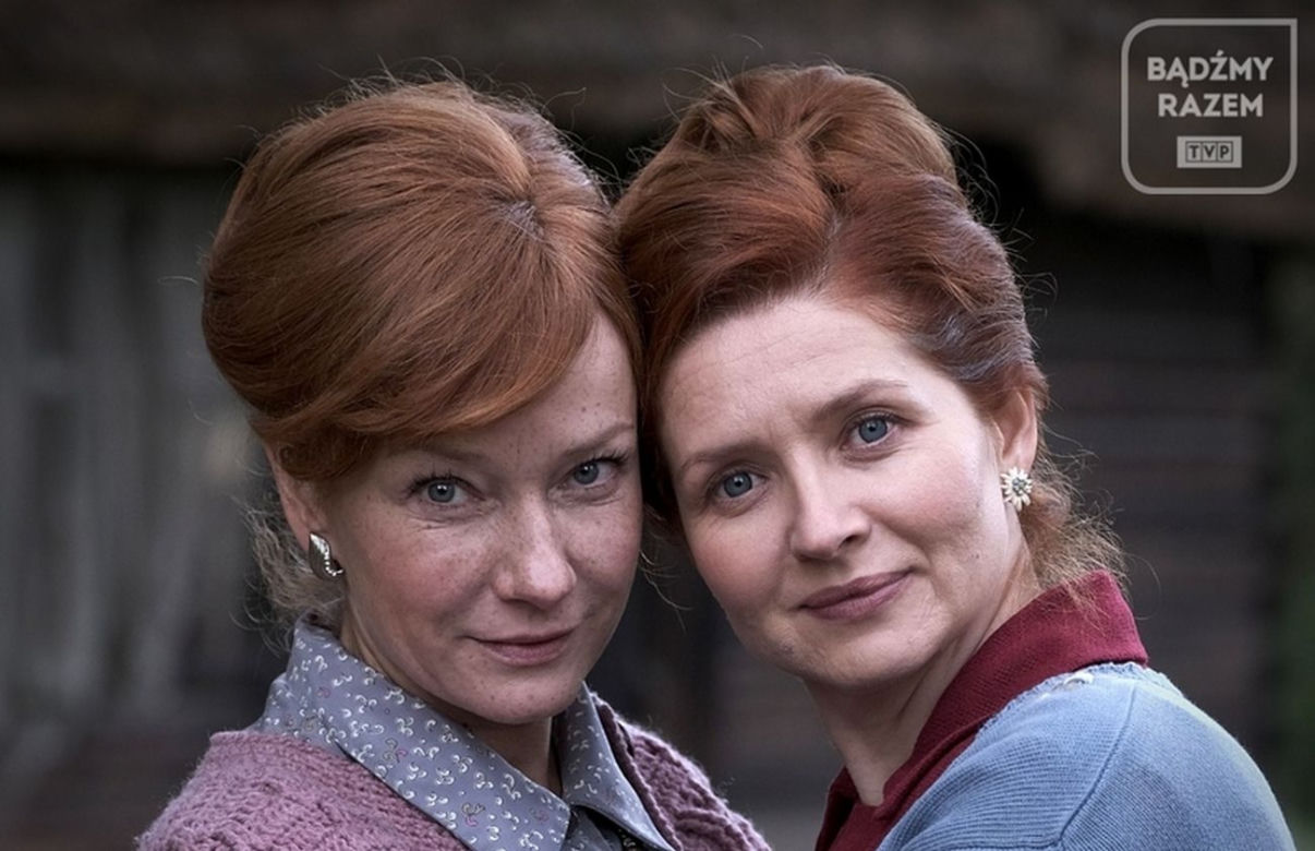 Stulecie Winnych  3 sezon. Mania (Magdalena Walach), Ania (Urszula Grabowska)