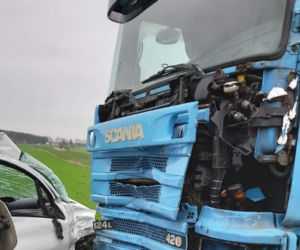 Koszmarny wypadek pod Makowem Mazowieckim! 2-latek z citroena zabrany przez śmigłowiec [ZDJĘCIA]