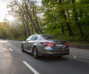 Toyota Camry (2021)