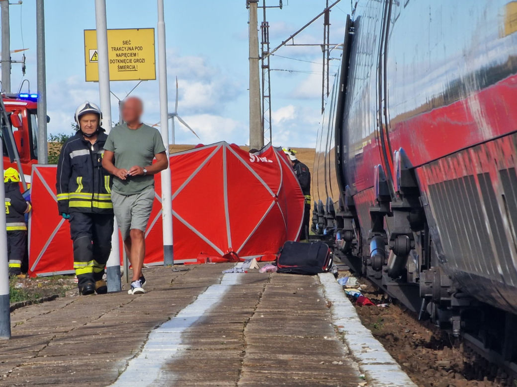 Samochód zderzył się Pendolino