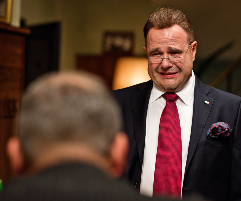 Ucho prezesa 2. odcinek 23: NOWA postać w gabinecie prezesa