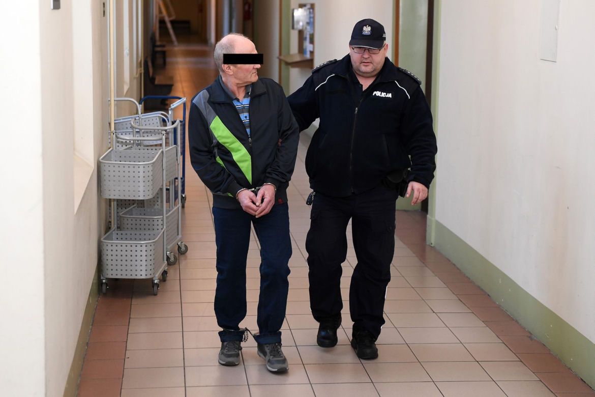 Polski Fritzl: za 20zł pozwalał gwałcić im żonę 