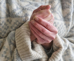 „Ozempic hands” – co dzieje się z dłońmi podczas szybkiego odchudzania? Wyjaśniamy