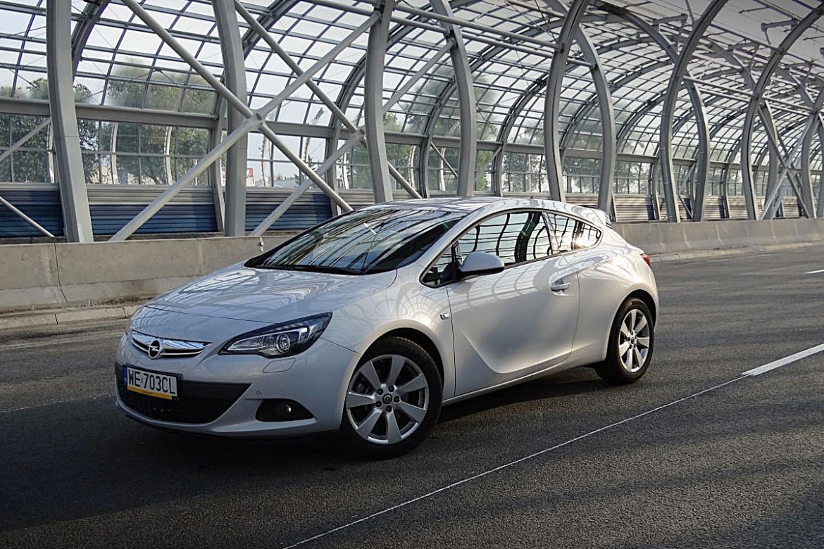 Opel Astra GTC