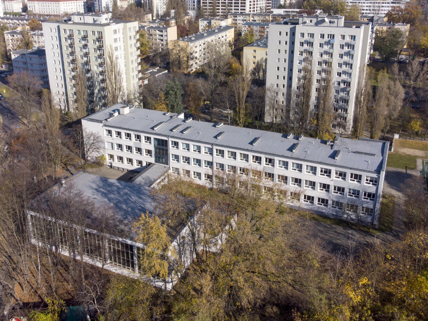 Polacy stosowali dual-use zanim stało się to modne. „Tysiąclatka” czyli szkoła, szpital i schron w jednym