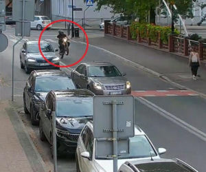 Ma zaledwie 16 lat, a na drodze wyprawia takie rzeczy! Policja pokazała nagranie