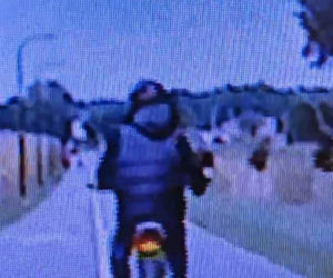 Policjanci z Rybnika skuli w kajdanki 14-latka! Leżał na glebie, twarzą do chodnika. Winna głupota rodziców