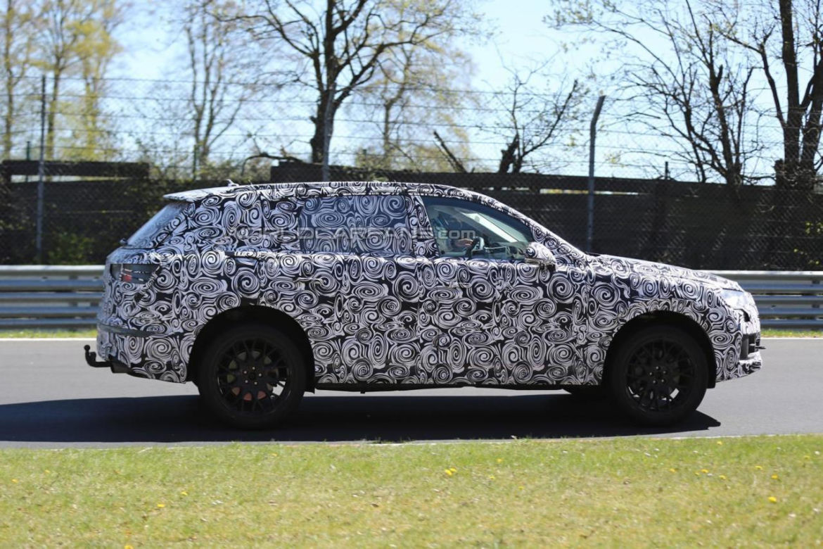 Audi Q7 - zdjęcia szpiegowskie z toru Nurburgring