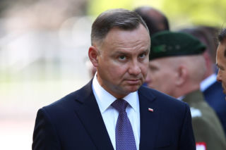 Amerykanie zemszczą się na Dudzie i Kaczyńskim za lex TVN? Polityk PiS: To bzdura