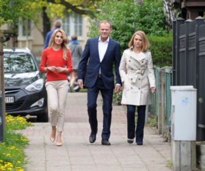 Kasia Tusk czy Kinga Duda. Która się lepiej ubiera?  
