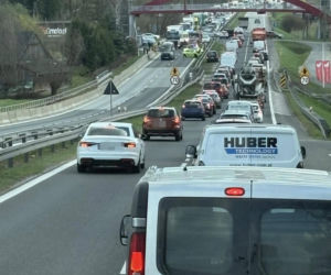 Zderzenie busa z osobówką na Zakopiance! Pięć osób rannych