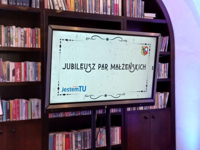 "Łóżko wszystko goi". Cenne rady od par świętujących 50-lecie małżeństwa w Lesznie