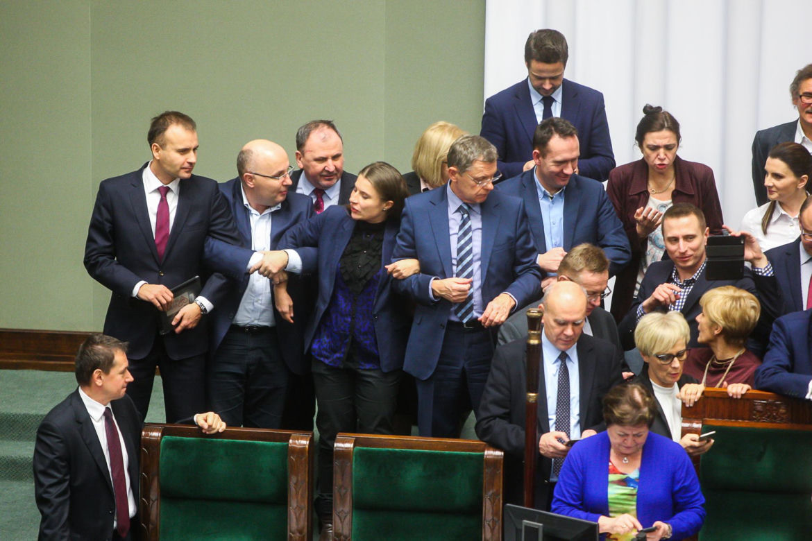 Kontrowersyjni posłowie