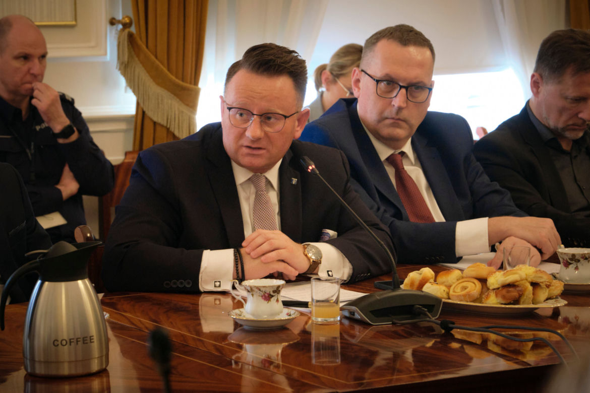 Wstępne wyniki rozszerzonych badań powierzchni gruntu w Trzebini