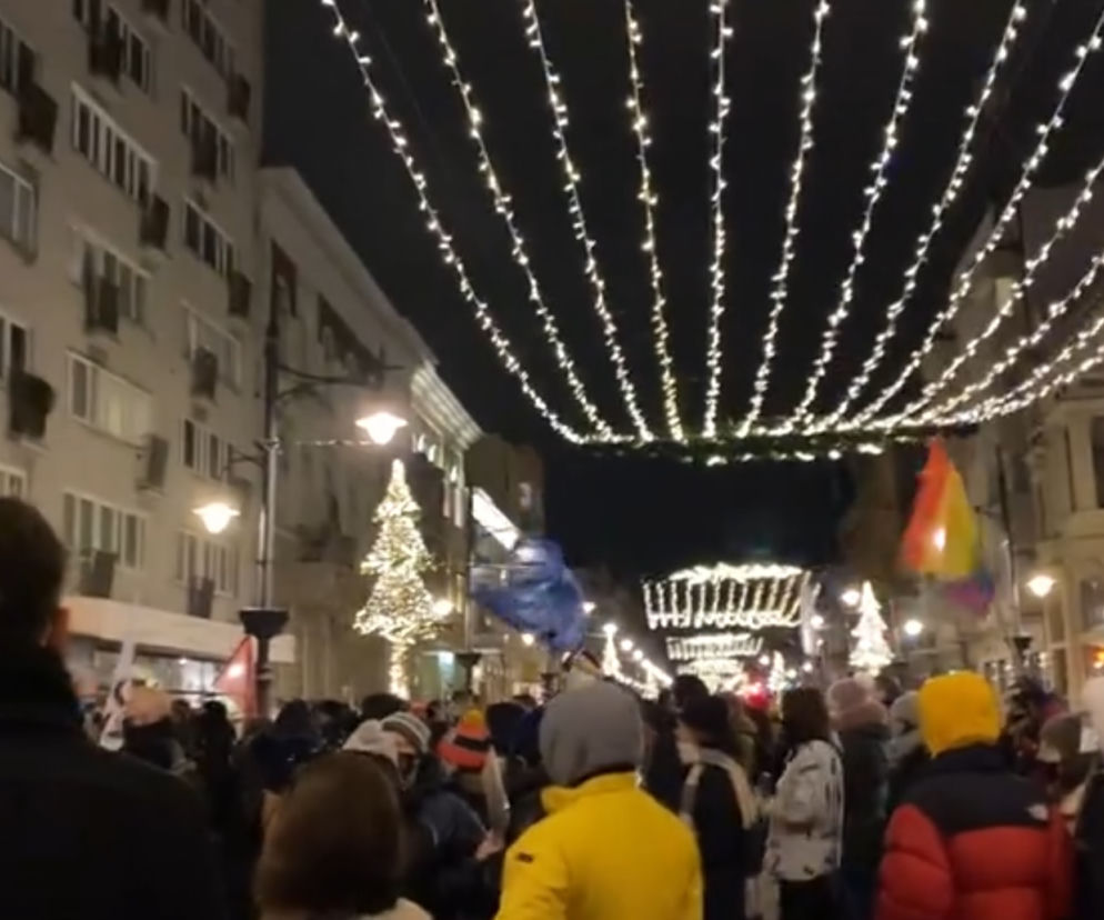 Po opublikowaniu wyroku TK w Dzienniku Ustaw ŁODZIANIE WYSZLI PROTESTOWAĆ! Będziemy na ulicy tak długo, jak będzie potrzeba!