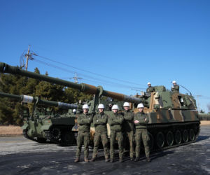 Kadeci i kadra dydaktyczna Akademii Wojsk Lądowych w spółkach zbrojeniowych Grupy Hanwha