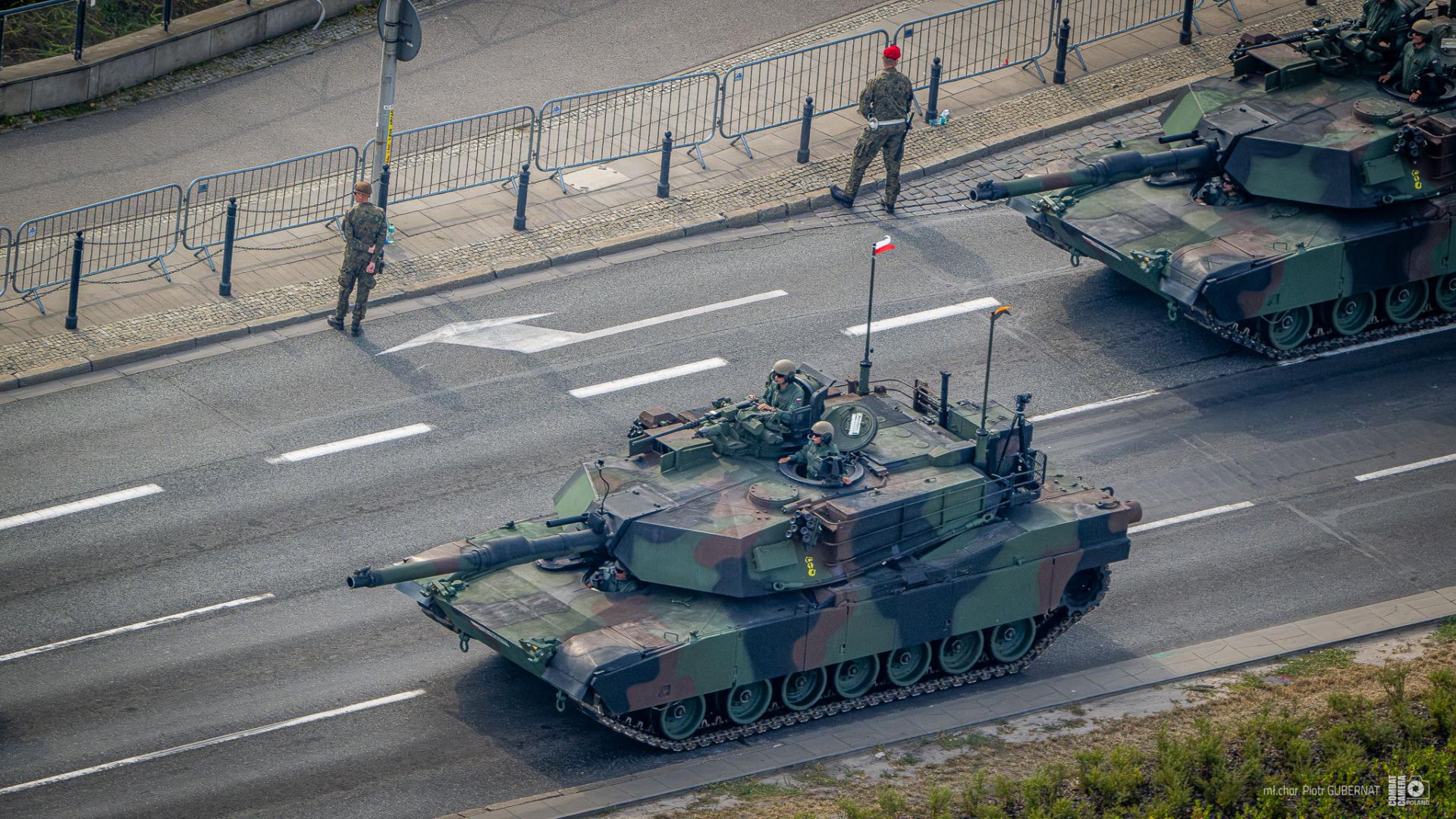 Święto Wojska Polskiego 2026: Wielka defilada w Warszawie i parada morska w Gdyni. Tysiące żołnierzy i ten sprzęt wojskowy zaskoczą Polaków