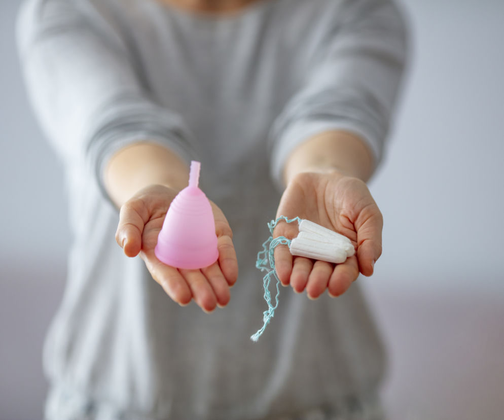 Ekologiczne tampony, wielorazowe podpaski i kubeczki menstruacyjne - nowe środki higieny