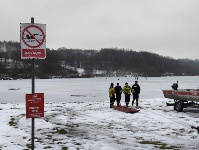 Symulacja akcji ratunkowej na zbiorniku Korzeń w Skrzyszowie