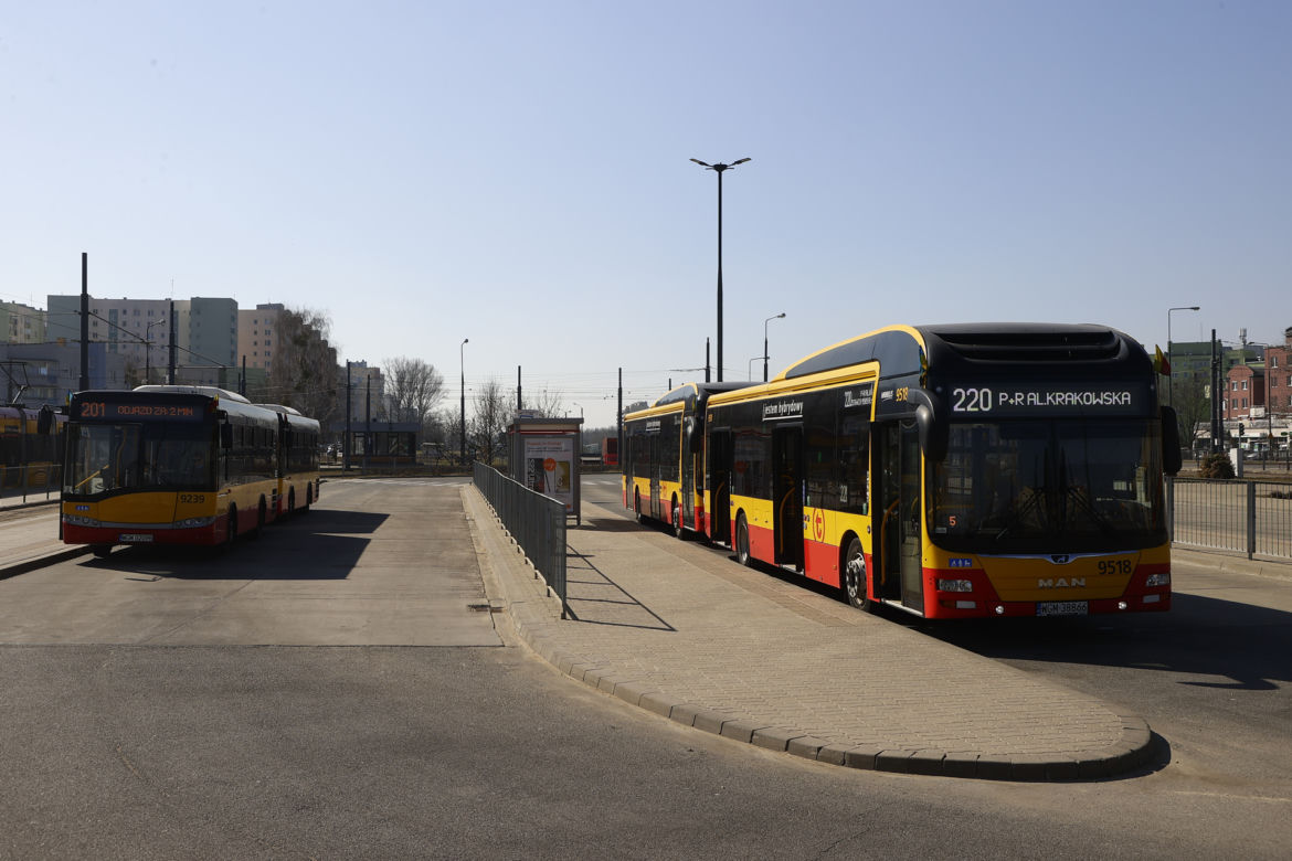 Metro wykosi autobusy z Bemowa. Pasażerowie są wściekli 