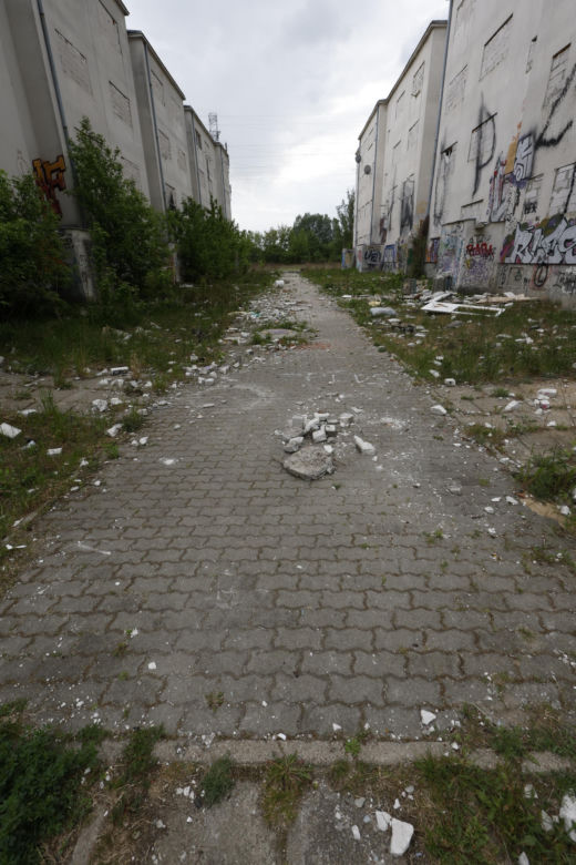 „Czarnobyl” Warszawy zniknie z mapy. „Smród, fetor i grzyb”. Tak wyglądało życie w „13 dzielnicy”