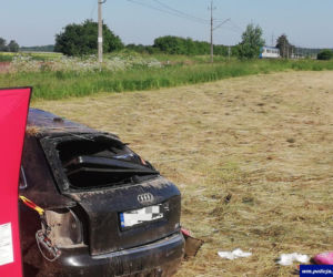 Nidzica - Waplewo. Tragiczny wypadek na przejeździe kolejowym. Nie żyje kierowca samochodu