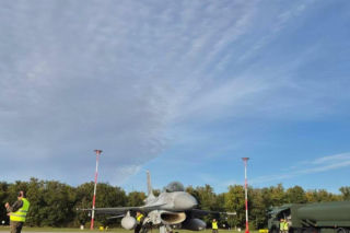 Błyskawiczne uzbrajanie polskich F-16. Procedura HOT ICT w akcji