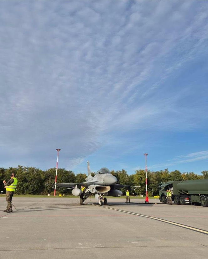 Błyskawiczne uzbrajanie polskich F-16. Procedura HOT ICT w akcji