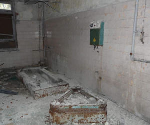 Opuszczony szpital w Zabrzu. Kiedyś świetna lecznica. Teraz odstraszająca ruina