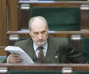  Tak się zmieniał Antoni Macierewicz 
