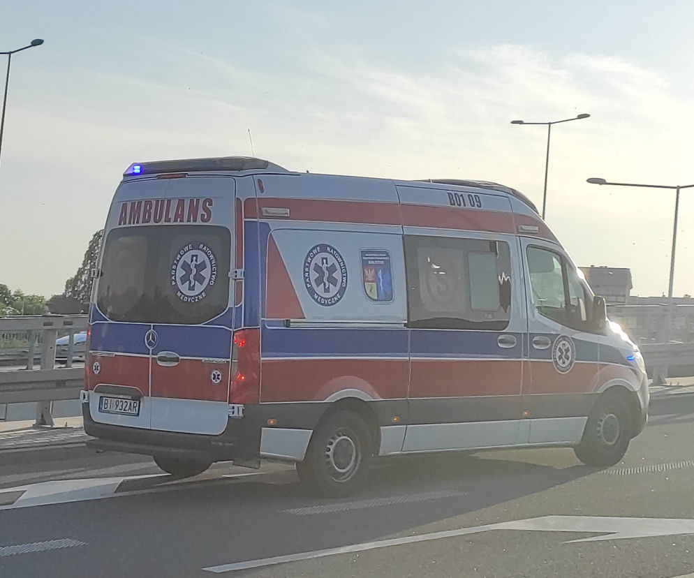 Białystok. 89-letni kierowca potrącił rowerzystkę. Miała zielone światło