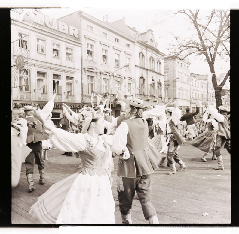 Winobranie w Zielonej Górze w latach 1963-1973. Oto jak bawiono się podczas największego Święta Wina w Polsce