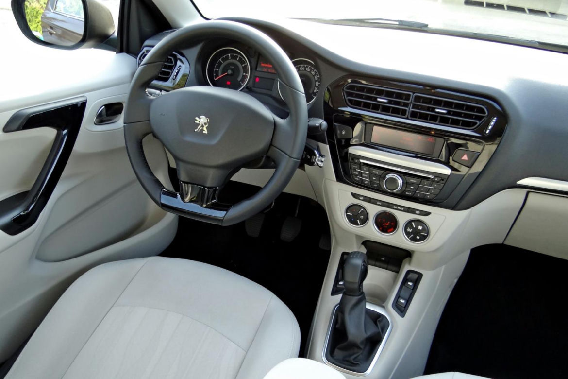 Peugeot 301