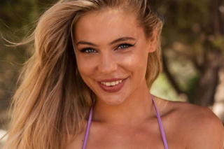 Miss Igrzysk Jutta Leerdam pokazała się w bikini! Wszyscy gapili się na uda holenderskiej łyżwiarki 