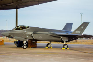 Ósmy polski F-35 w Ebbing. Amerykanie pokazali zdjęcia myśliwca