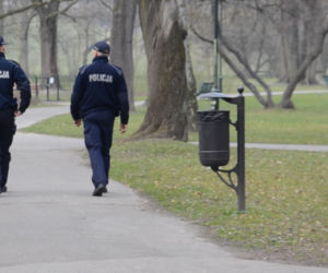 Tak krakowscy policjanci walczą z koronawirusem