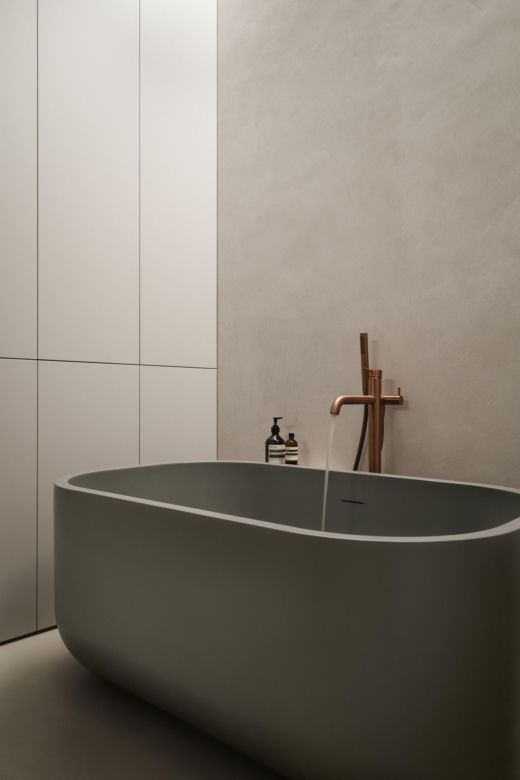 Minimalistyczne mieszkanie architektki