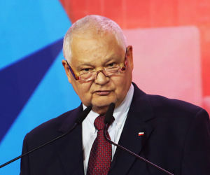 Prezes NBP pod lupą. Czy poparcie dla SAFE 0 proc. zaprowadzi go przed Trybunał Stanu?