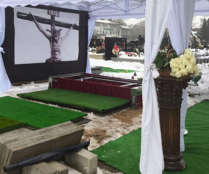 Potwór odebrał życie 13-letniej Oliwii. Morze łez na pogrzebie