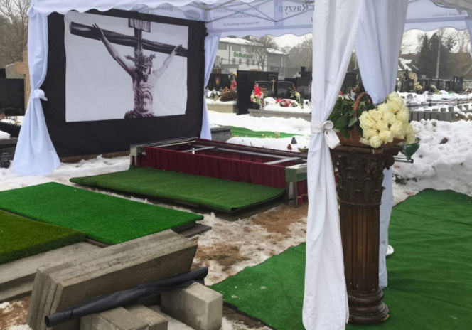 Potwór" odebrał życie 13-letniej Oliwii. Morze łez na pogrzebie