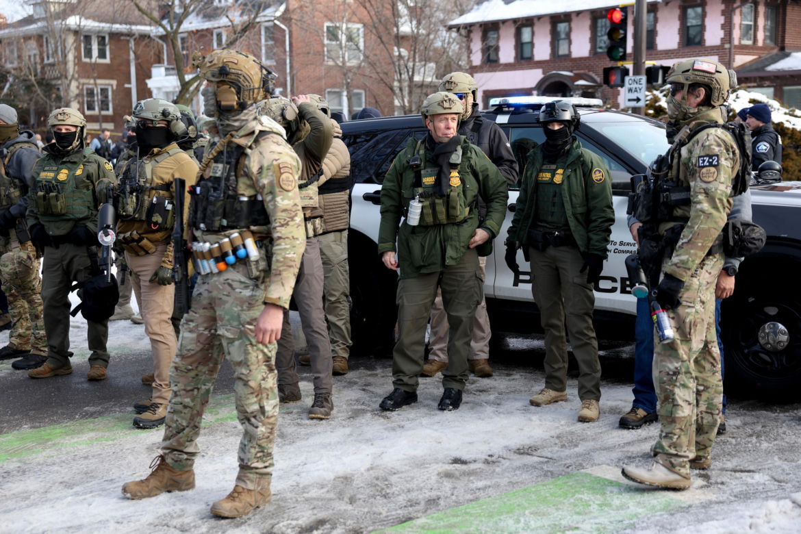 Wstrząsające nagranie z Minneapolis! Funkcjonariusz ICE zastrzelił kobietę