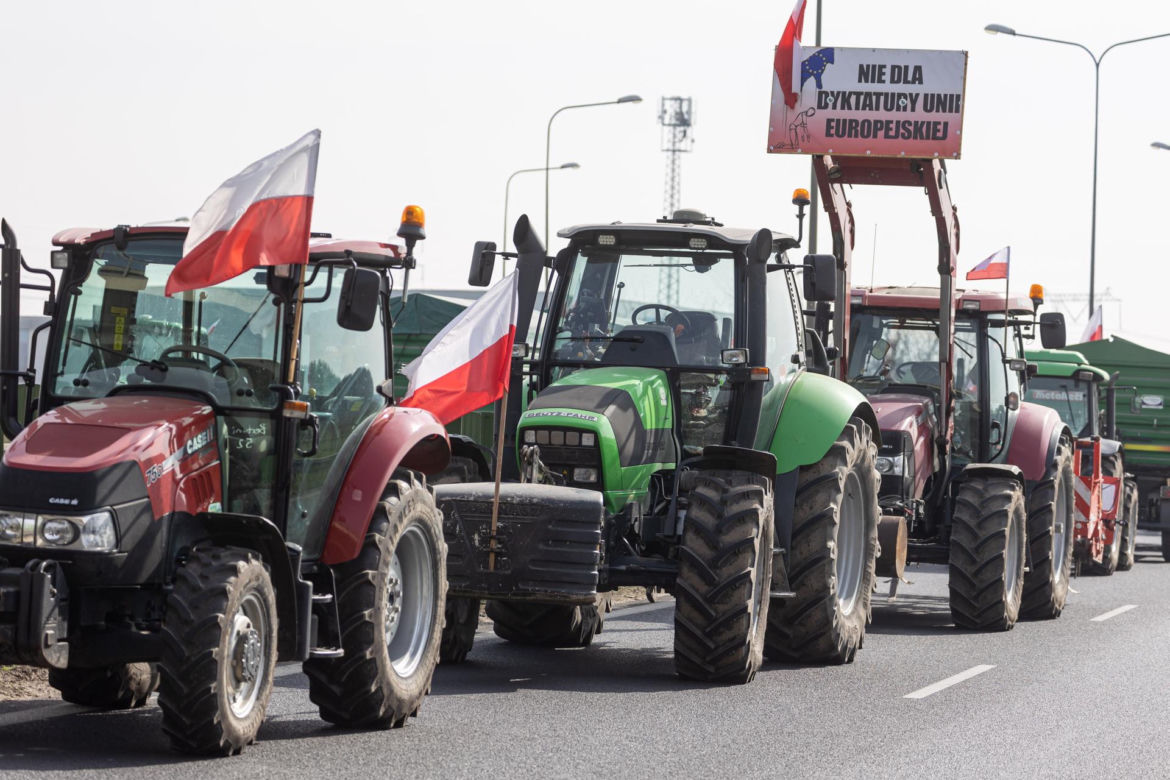 Blokada drogi expresowej S11
