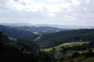 Niezwykła wieś w Beskidach na granicy trzech państw